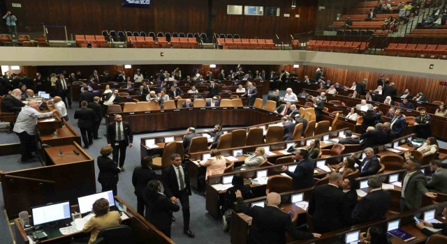 İsrailde başbakanın görevden alınmasını zorlaştıran yasa tasarısına onay
