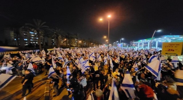 İsrailde yargı reformu protestoları sürüyor