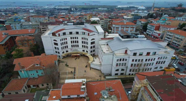 İstanbulda tahliye kararı verilen 2 hastane sonrası gözler Haseki Eğitim ve Araştırma Hastanesinin Fatihteki binasına çevrildi