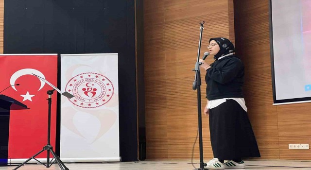 İstiklal Marşını güzel okumak için yarıştılar