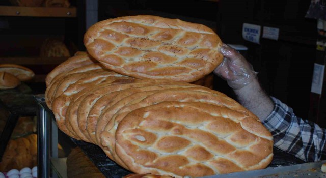 İzmirde Ramazan pidesinin satış fiyatı belli oldu