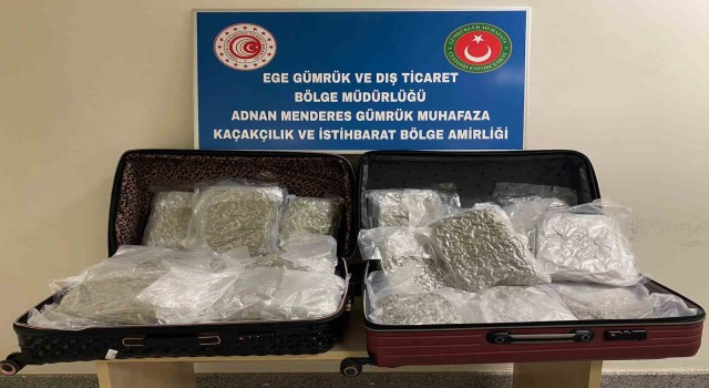İzmirdeki havalimanında valiz içerisinden zehir çıktı