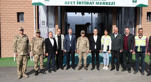 Jandarma Genel Komutanı’dan deprem Bölgesine ziyaret