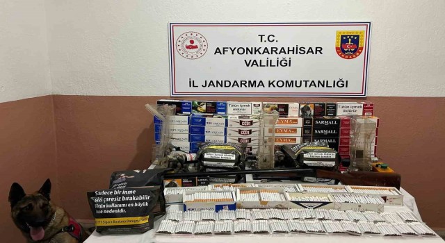 Jandarmadan kaçak makaron ve tütün operasyonu