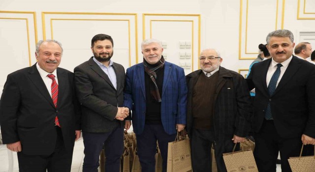 Kağıthanede istişare toplantıları eski ve yeni dönem meclis üyeleri ile devam ediyor