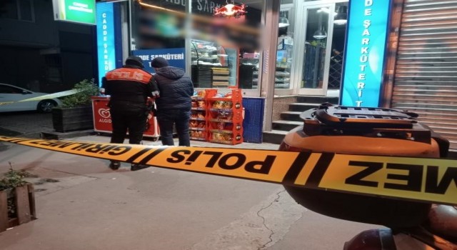Kağıthanede tekel bayine silahlı saldırı anı kamerada