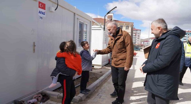 Kahramanmaraş Afşinde konteynerkentte yaşam başladı