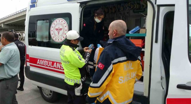 Antalya’da Kamyonet otomobille çarpıştı: 1 yaralı