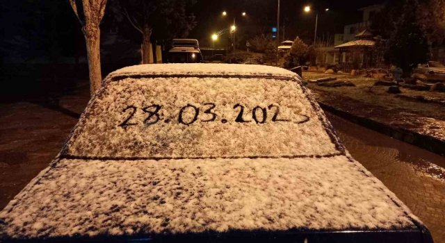 Karabük'te kar yağışı etkili oldu