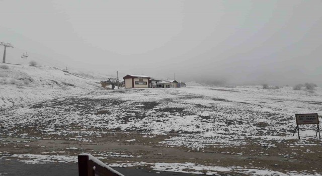 Karabükün yüksek kesimleri beyaz örtüyle kaplandı