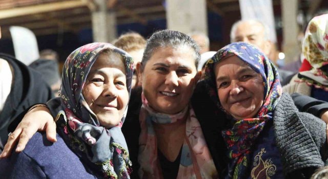 Karacasu İftar Programı’nda Başkan Çerçioğlu, yoğun ilgi gördü