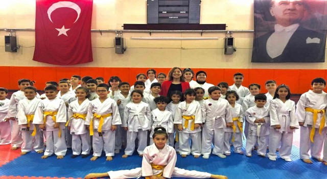 Karate ‘Kuşak terfi sınavı Bitliste yapıldı