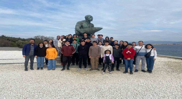Karesi Belediyesinden öğrencilere Çanakkale sürprizi