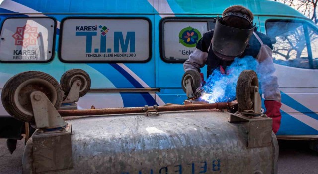 Kareside 1 yılda 900 yeni çöp konteynırı dağıtıldı