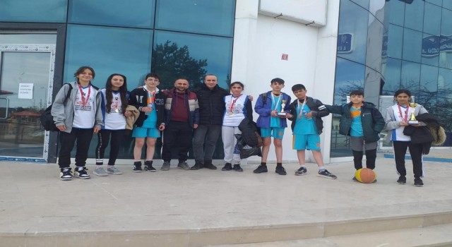 Karsta sokak basketbolu şampiyonları belli oldu