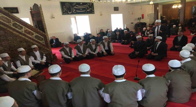 Kastamonuda eller şehitler için semaya açıldı