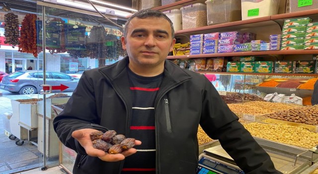 Kayseride Ramazanda hurma satışları arttı