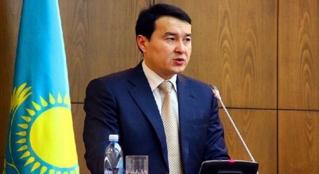 Kazakistan'ın yeni Başbakanı Alihan Smayilov oldu