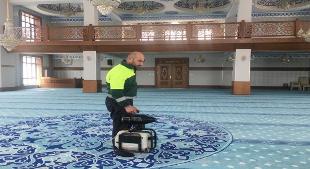 Keçiörende camilerde Ramazan temizliği