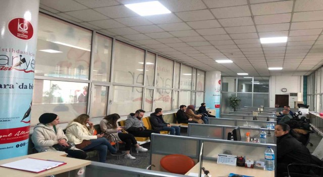 Keçiörende kariyer ofisi depremzedelerin istihdamı için çalışıyor