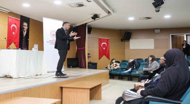 Keçiörende özel bireylerin ailelerine eğitim
