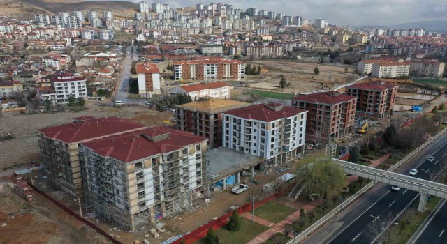 Kentsel dönüşüm örneği gösteren Elazığda konutlar hızla yükseliyor