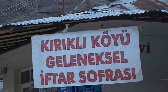 Kırıklı köyünde hayırlı gelenek 19 yıldır sürüyor