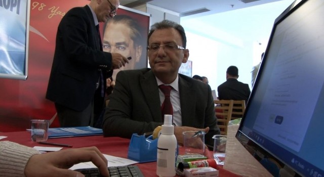 Koltuk değnekleri milletvekili aday adayı olmasına engel olmadı