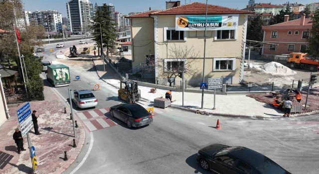 Konya Büyükşehirden Demiryolu Caddesinde trafiği rahatlatacak düzenlemeler