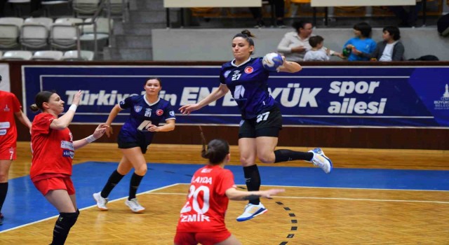 Konyaaltının bileği bükülmüyor