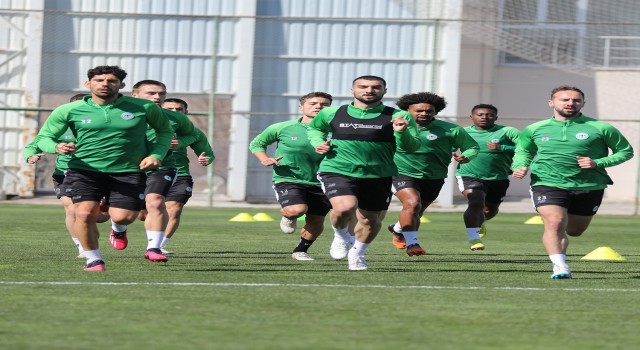 Konyasporda Galatasaray maçı hazırlıkları devam etti