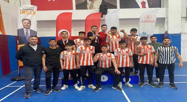 Kozanlı bilek güreşçiler Adanayı temsil edecek