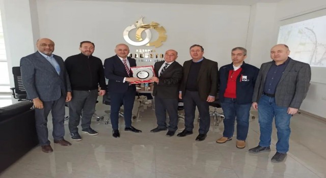 Kütahya 30 Ağustos OSBden Özotraça teşekkür plaketi