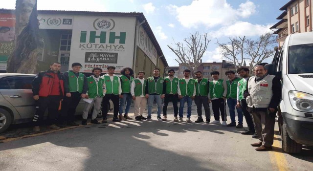 Kütahya İHHdan deprem bölgesine 15 kişilik acil yardım ekibi