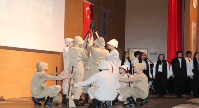 Liseli gençler, ‘Çanakkale Destanını canlandırdı