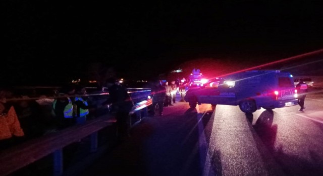 Malatyada kamyon şarampole uçtu: 7 ölü