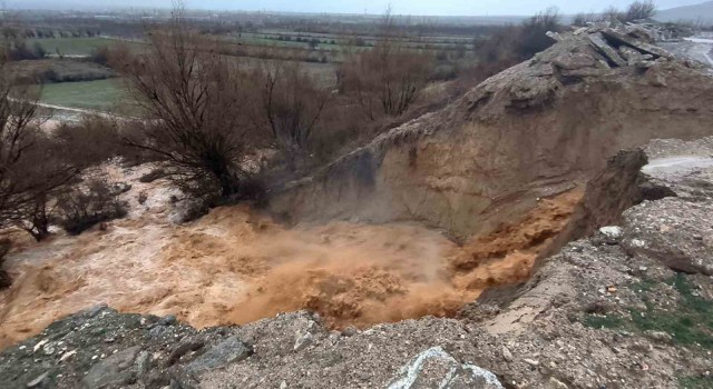 Malatyada sağanak yağış sele neden oldu