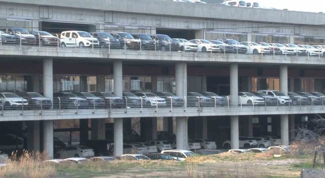 Maltepede sıfır araç almak isteyen vatandaşa bayi şoku