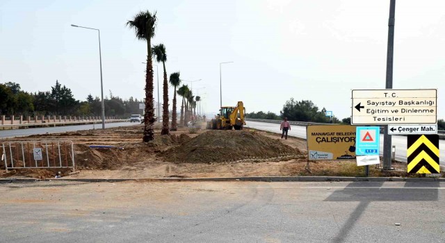 Manavgat Belediyesinden çevre yoluna modern sulama sistemi