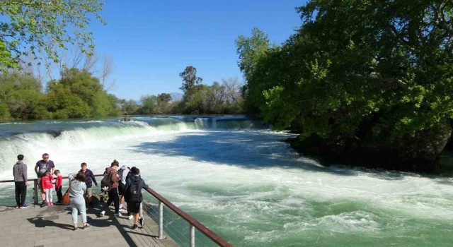 Manavgat Şelalesi Konaklamasız Orman Parkı işletmesi ihaleye çıkıyor