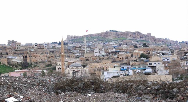 Mardinde 5 katlı binanın yıkım işlemleri tamamlandı