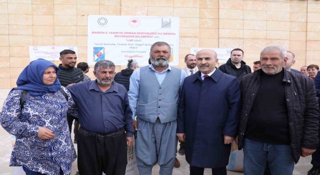 Mardinde yüzde 50 hibe ile çiftçilere 3 bin ton yem dağıtıldı