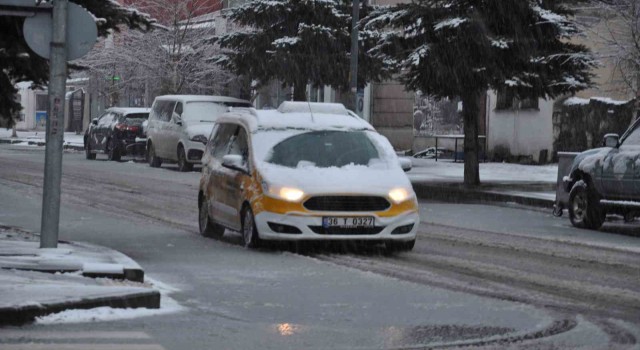 Mart ayında Karsa kar sürprizi