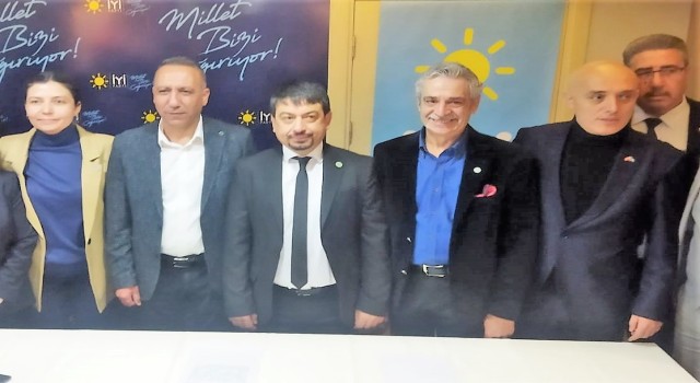 Meclis üyeliğinden istifa eden Tolga Pirinçci aday adaylığını duyurdu