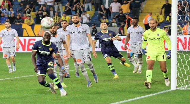 Medipol Başakşehir ile MKE Ankaragücü 8. randevuda