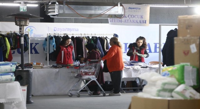 Merkezefendide 3 bin 697 depremzede Dayanışma Merkezinden yararlandı