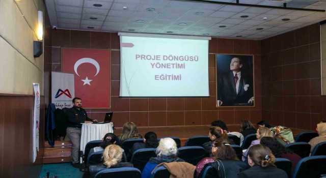 Mersindeki kooperatiflere proje döngüsü eğitimi