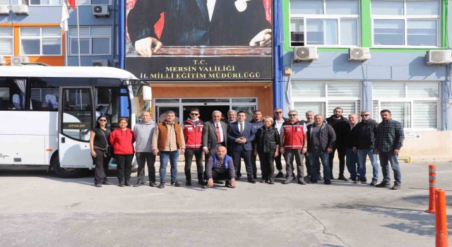 Mersinden 15 gönüllü öğretmen depram bölgesine uğurlandı