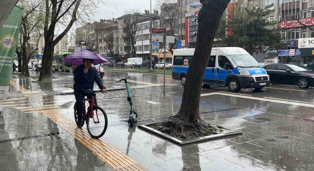 Meteoroloji uyarmıştı, Sakaryada yağış etkili oluyor