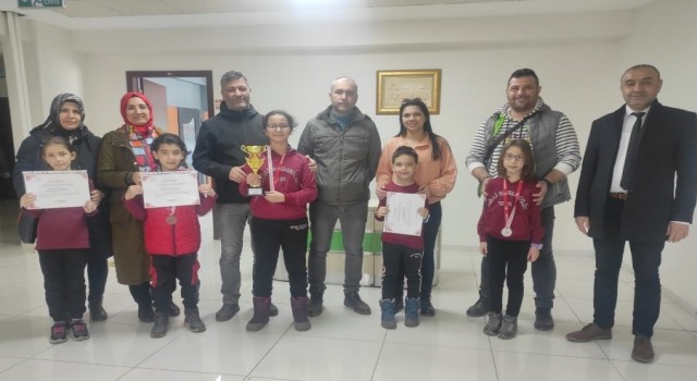 Milli Egemenlik İlkokulu öğrencileri zeka oyunlarında Tavşanlıyı temsil edecek